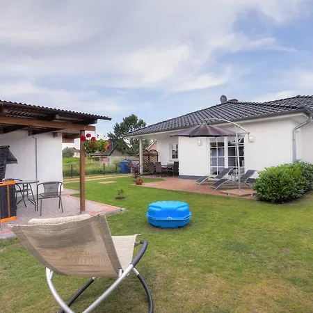 Ferienhaus Am Deich Holiday home